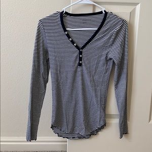 Long sleeve ribbed shirt